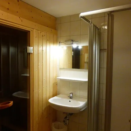 Alpesi faház Quiet With Sauna In