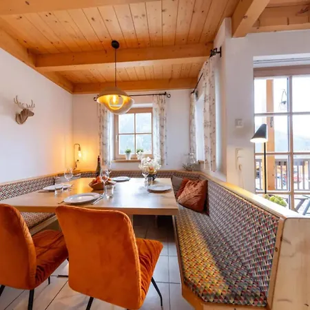 Vakantiehuis Authentic Mountain Retreat For 12 Wald im Pinzgau