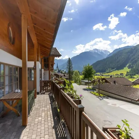 Authentic Mountain Retreat For 12 Vakantiehuis *
