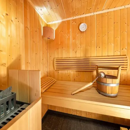 Authentic Mountain Retreat For 12 Vakantiehuis Wald im Pinzgau